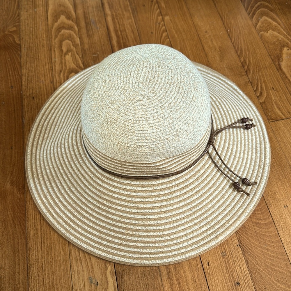 Wallaroo Hat